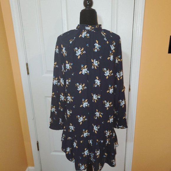 LOFT Floral Dress - Picture 4 of 8